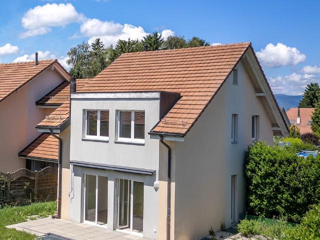 5,5 Zimmer Doppelhaushälfte