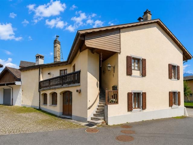 5,5 Zimmer Dorfhaus im Herzen von Roche