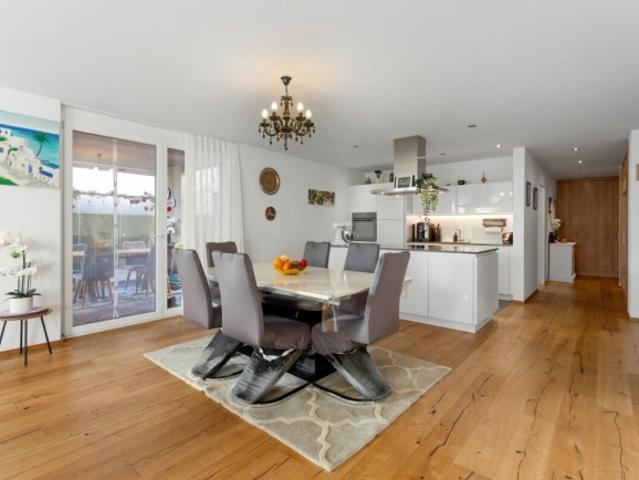 5.5 Zimmer Gartenwohnung modern, komfortabel und zum Wohlfühlen