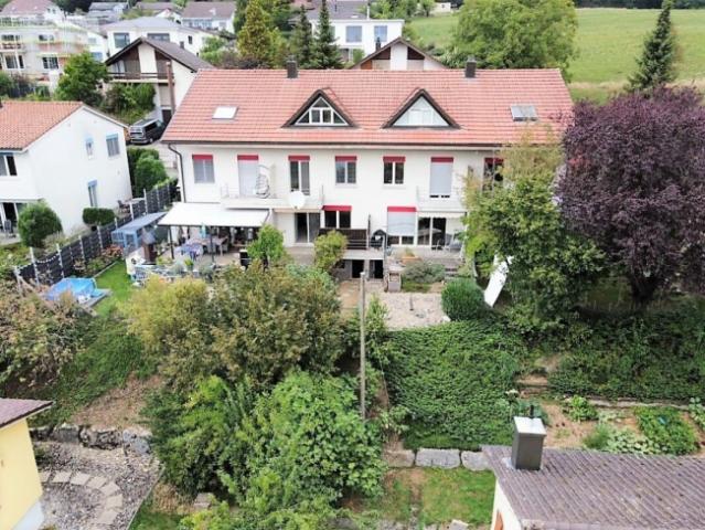 5.5 Zimmer Reiheneinfamilienhaus mit Gartenumschwung