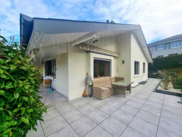 5.5 Zimmer Villa, frisch renoviert, grosser Garten Niederdorf kaufen