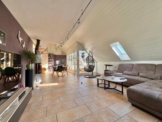 5.5 Zimmer, 140 m², 2. Stock