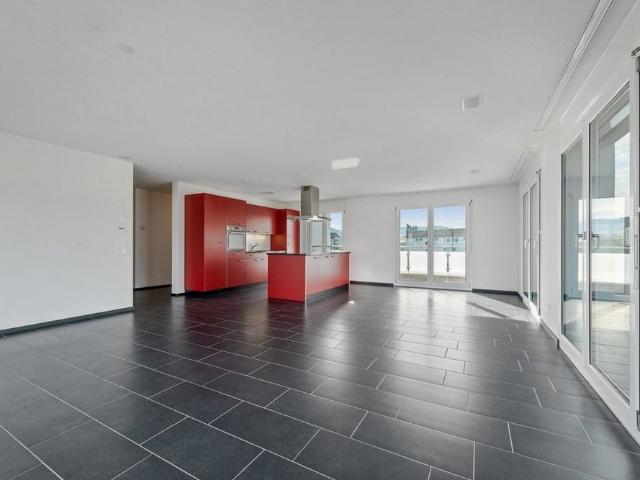 5.5 Zimmer, 144 m², 3. Stock