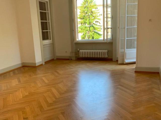 5.5 Zimmer, 145 m², 1. Stock