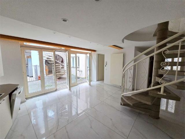 5.5 Zimmer, 150 m²