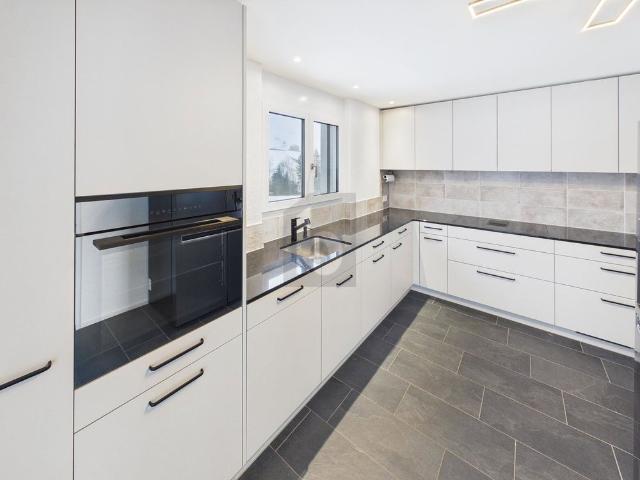 5.5 Zimmer, 151 m², 1. Stock