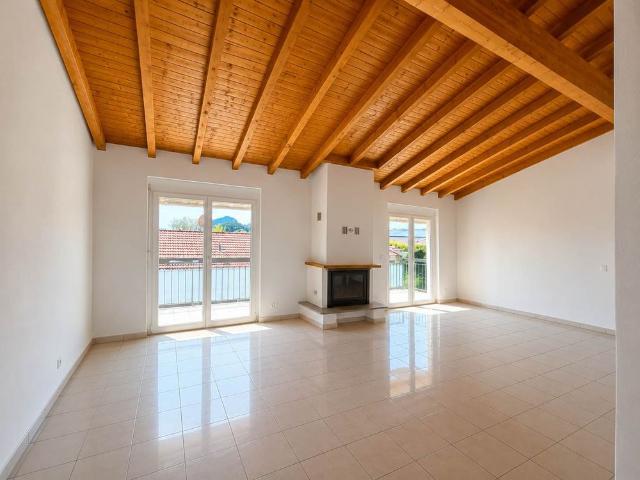 5.5 Zimmer, 152 m², 2. Stock