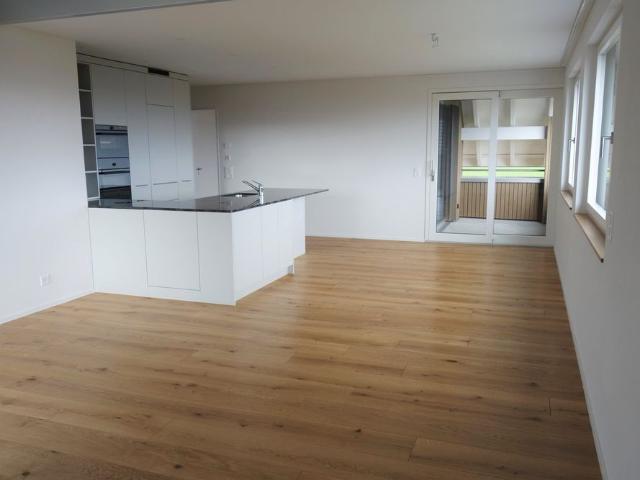 5.5 Zimmer, 154 m², 2. Stock