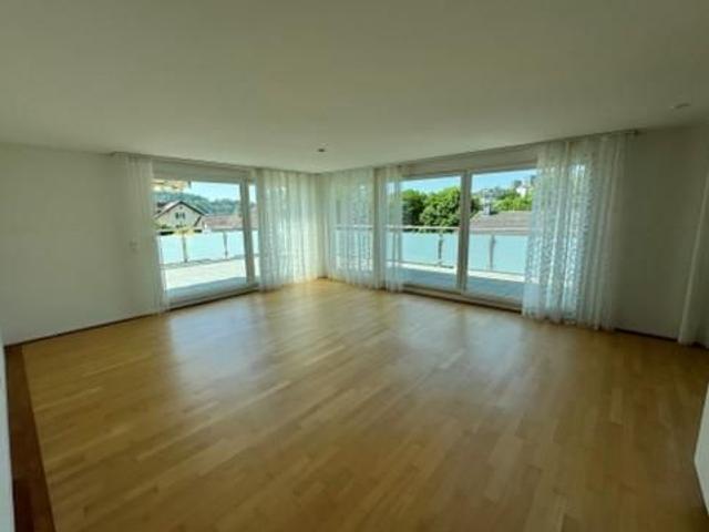 5.5 Zimmer, 158 m², 1. Stock