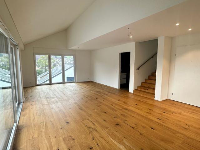 5.5 Zimmer, 158 m², 3. Stock