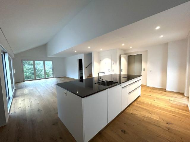 5.5 Zimmer, 158 m², 3. Stock