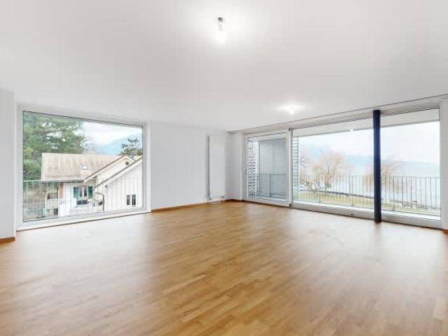 5.5 Zimmer, 159 m², 2. Stock