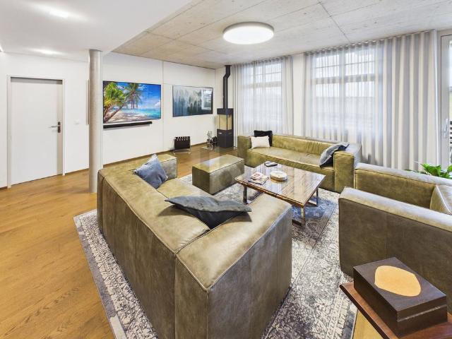 5.5 Zimmer, 161 m², 1. Stock
