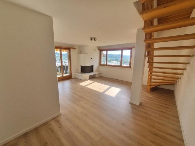 5.5 Zimmer, 170 m², 2. Stock