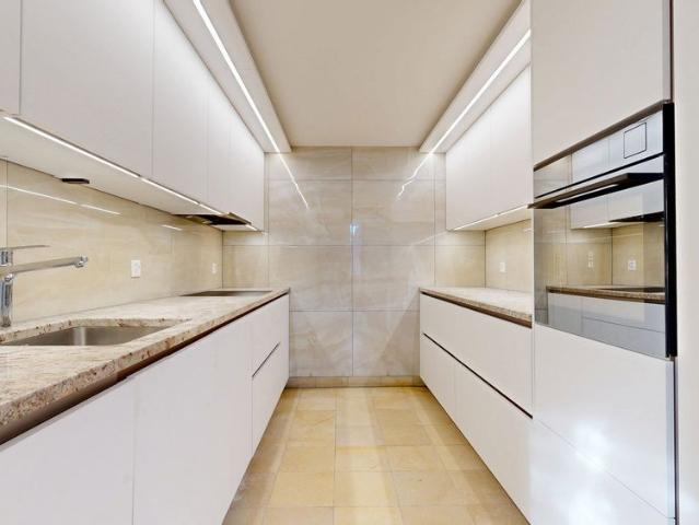5.5 Zimmer, 170 m², 4. Stock