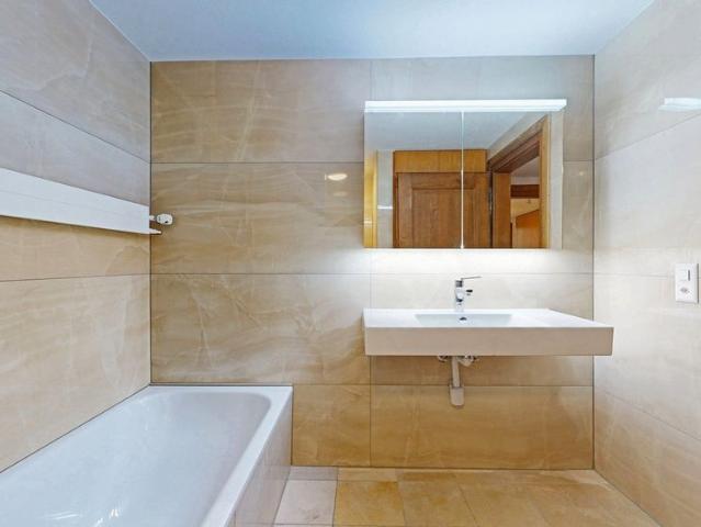 5.5 Zimmer, 170 m², 4. Stock