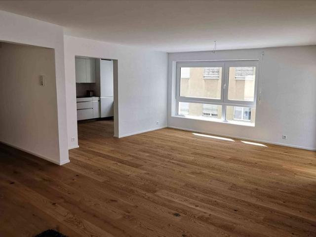5.5 Zimmer, 171 m², 2. Stock