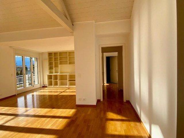 5.5 Zimmer, 178 m², 2. Stock