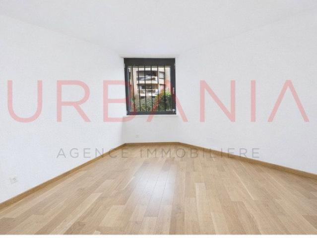 5.5 Zimmer, 180 m², 1. Stock
