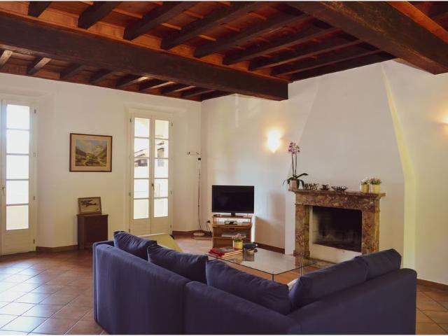 5.5 Zimmer, 190 m², 2. Stock