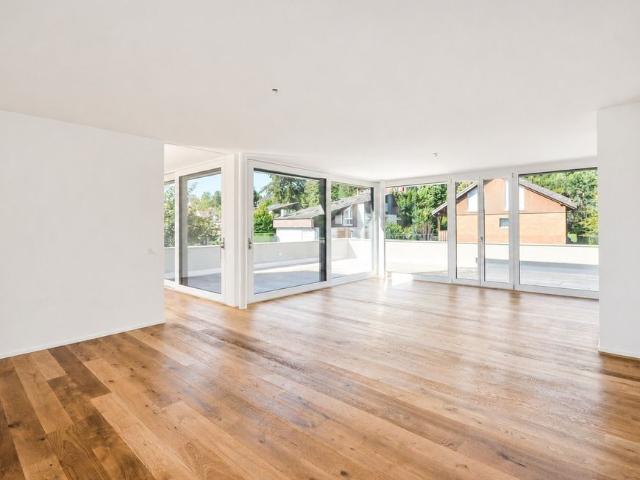 5.5 Zimmer, 192 m², 2. Stock