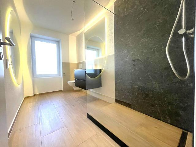 5.5 Zimmer, 102 m², 2. Stock