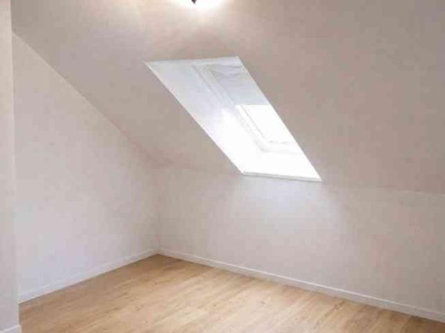 5.5 Zimmer, 105 m², 2. Stock