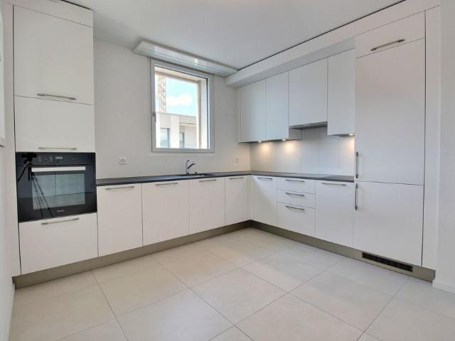 5.5 Zimmer, 115 m², 3. Stock