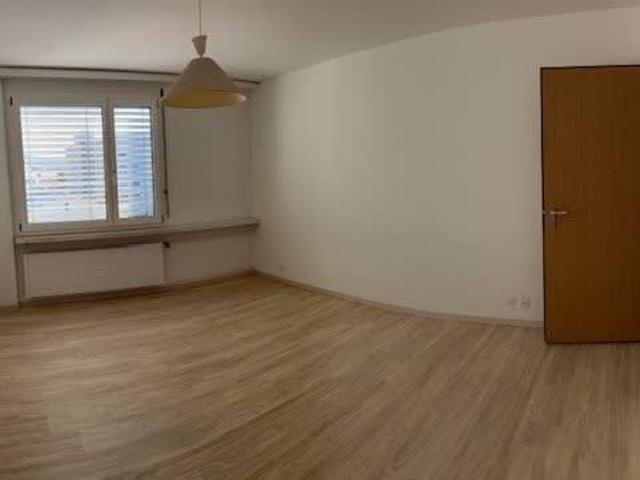 5.5 Zimmer, 120 m², 1. Stock