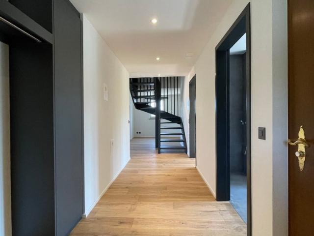 5.5 Zimmer, 122 m², 2. Stock