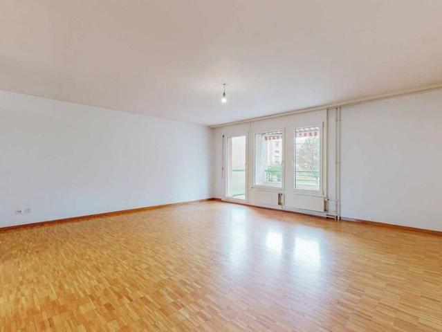 5.5 Zimmer, 124 m², 1. Stock