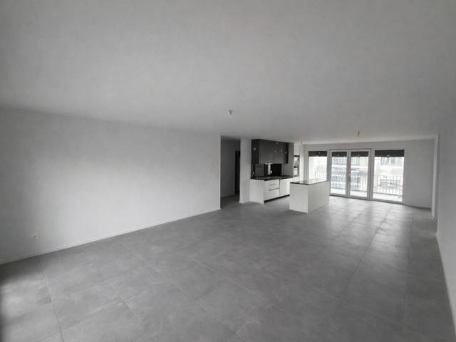 5.5 Zimmer, 125 m², 1. Stock