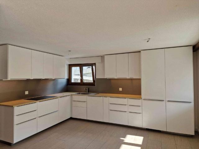 5.5 Zimmer, 126 m², 1. Stock