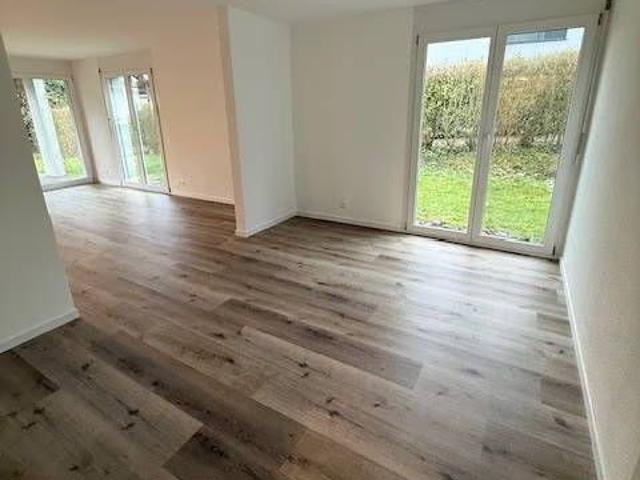 5.5 Zimmer, 128 m², EG