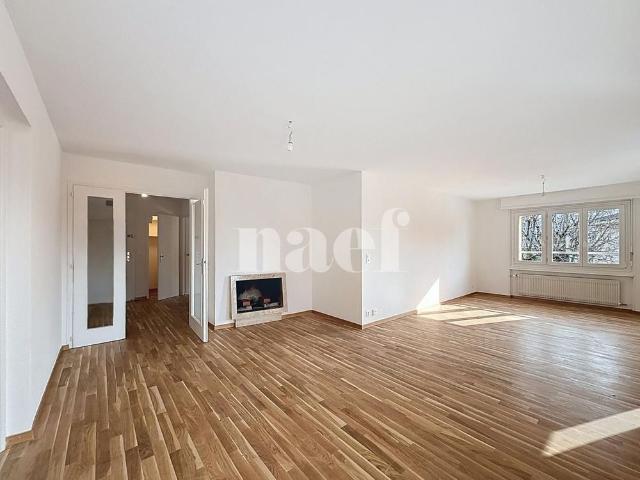 5.5 Zimmer, 128 m², 1. Stock
