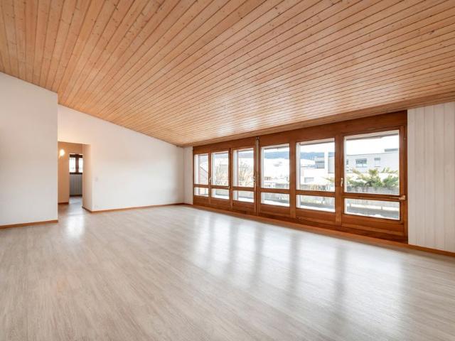 5.5 Zimmer, 133 m², 2. Stock