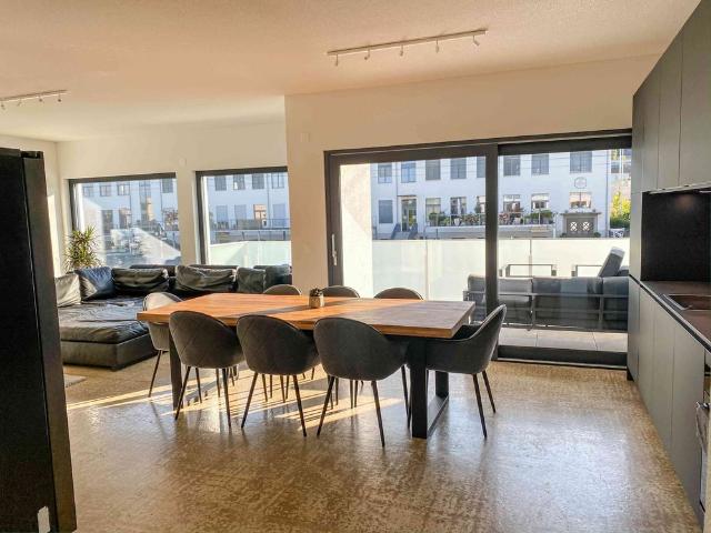 5.5 Zimmer, 132 m², 1. Stock