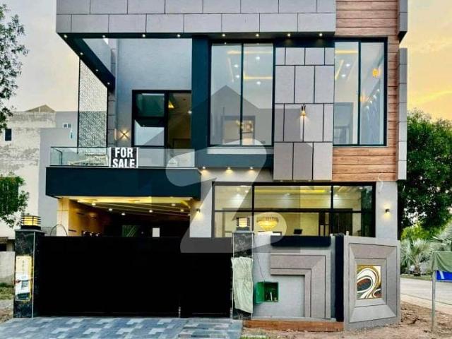 5.6 Marla Corner Architect Designer House For Sale Hot Location