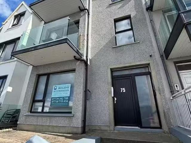 5 75 Eglinton Street