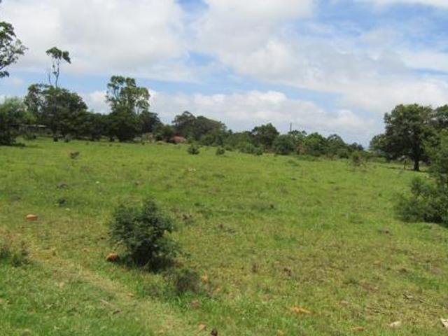 5 857 m² Land available in Kruisfontein