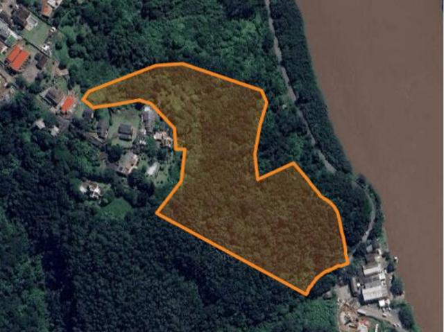 5.8 ha Land available in Albersville