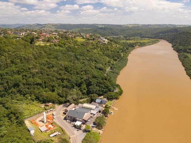 5.8 ha Land available in Port Shepstone Central
