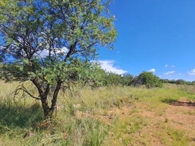 5.8 ha Land available in Vyfhoek