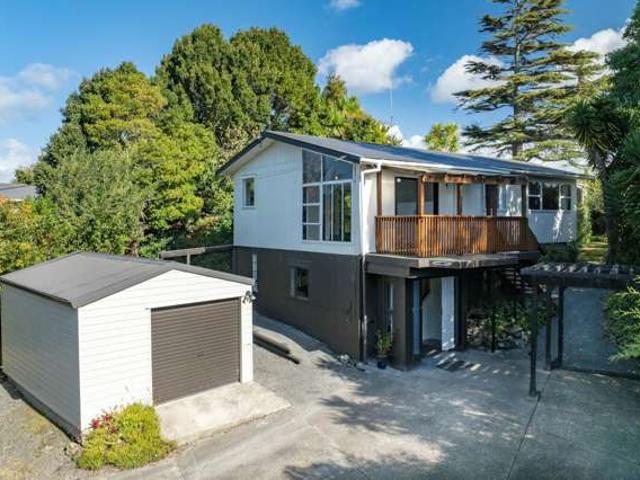 5c John F Kennedy Place, Glen Eden, Waitakere City