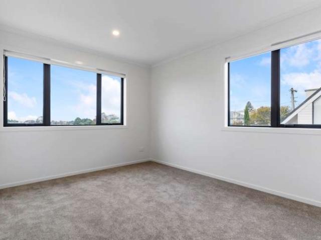 5C Methuen Road, Avondale, Auckland City