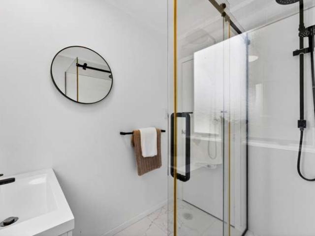 5a/2 Tobruk, Milford, North Shore City