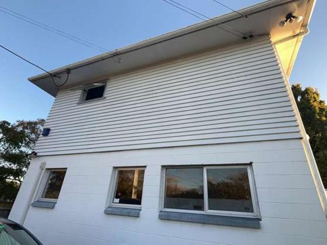 5A Taupo Street, Green Bay, Waitakere City