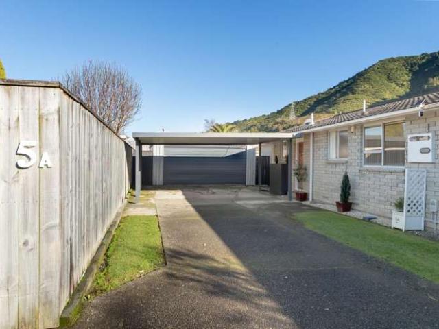 5A Fremont Grove, Totara Park, Upper Hutt City