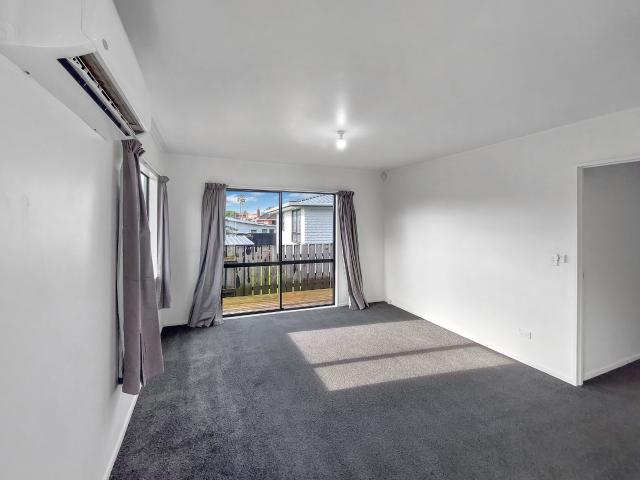 5A Macky Avenue, Mangere East