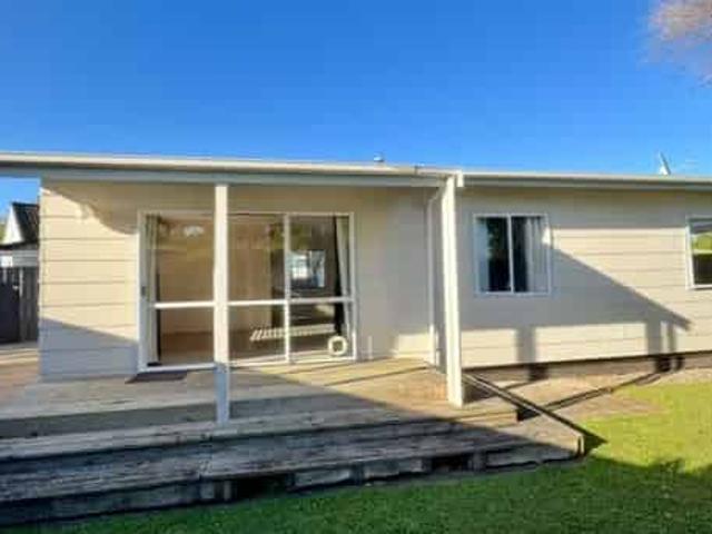 5A Newton Place, Westbrook, Palmerston North City
